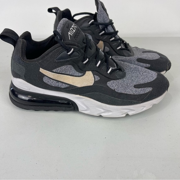 Nike Air Max 270 React Low Top Sneakers Black Grey Women's Size 7.5 AT6174-001 - Picture 2 of 9